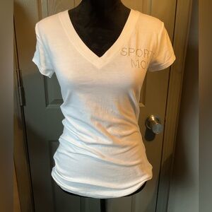 Zenana Outfitters SPORTS MOM in rhinestones large white short sleeve tee